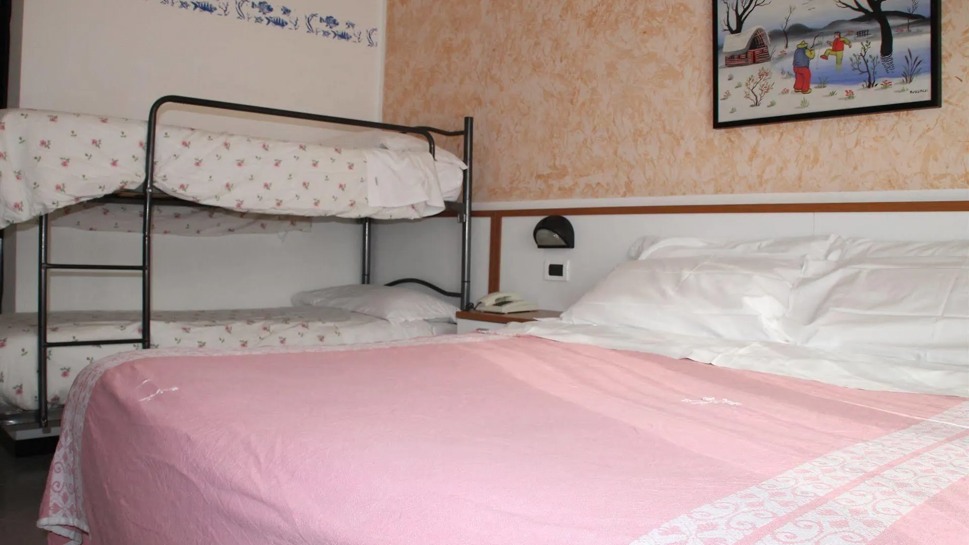 Hotel Brotas ريميني 3*,
