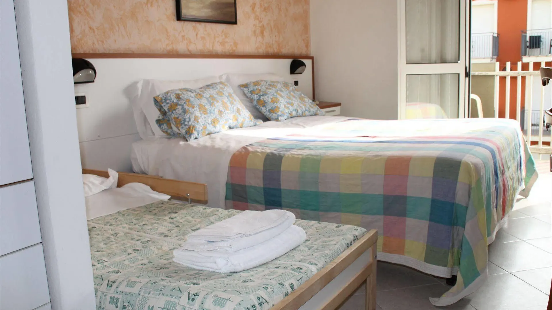 ***  Hotel Brotas Rimini Olaszország